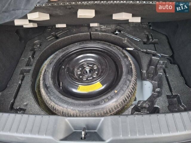 Сірий Мазда 3, об'ємом двигуна 2.5 л та пробігом 45 тис. км за 17800 $, фото 26 на Automoto.ua