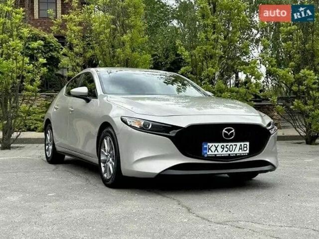 Серый Мазда 3, объемом двигателя 2.5 л и пробегом 31 тыс. км за 18000 $, фото 11 на Automoto.ua