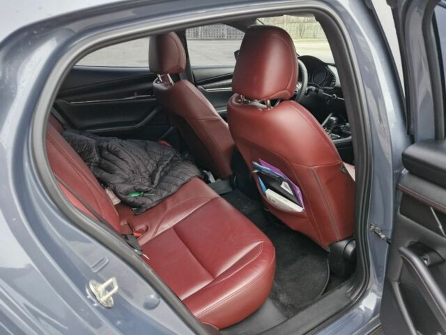 Сірий Мазда 3, об'ємом двигуна 2.5 л та пробігом 80 тис. км за 24999 $, фото 4 на Automoto.ua