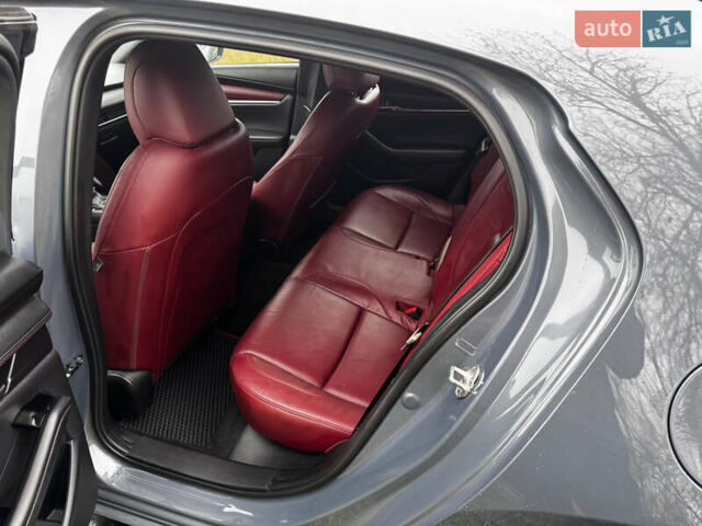 Серый Мазда 3, объемом двигателя 2.5 л и пробегом 64 тыс. км за 19500 $, фото 5 на Automoto.ua