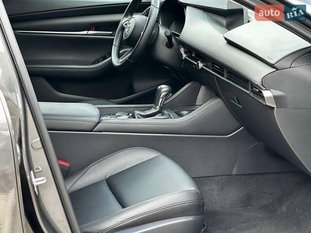 Серый Мазда 3, объемом двигателя 2.5 л и пробегом 4 тыс. км за 18490 $, фото 18 на Automoto.ua
