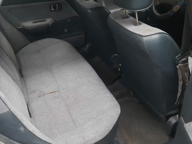 Серый Мазда 3, объемом двигателя 1.6 л и пробегом 330 тыс. км за 500 $, фото 6 на Automoto.ua