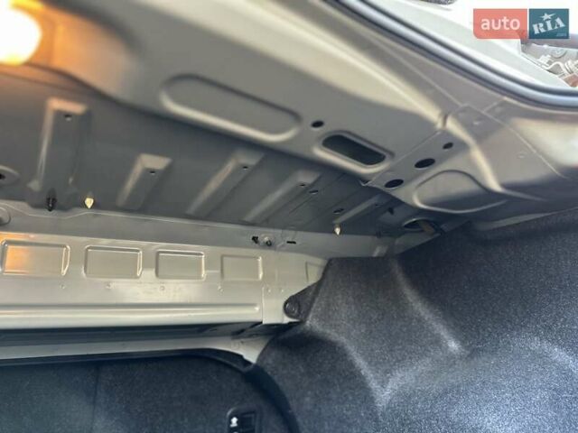 Сірий Мазда 3, об'ємом двигуна 1.6 л та пробігом 132 тис. км за 5500 $, фото 57 на Automoto.ua