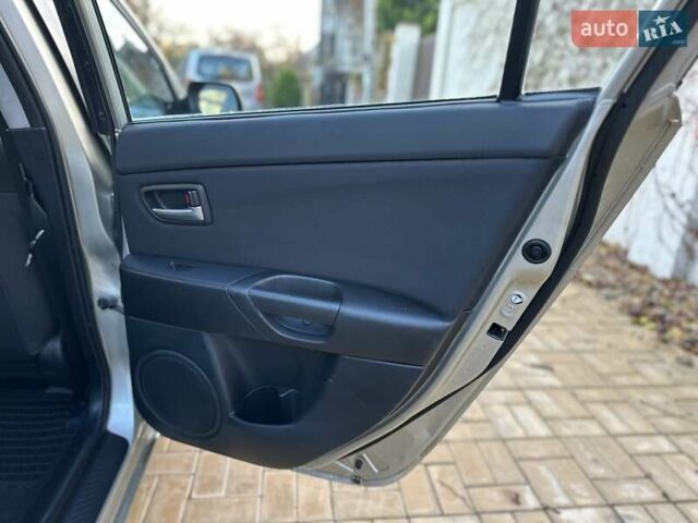 Сірий Мазда 3, об'ємом двигуна 1.6 л та пробігом 132 тис. км за 5500 $, фото 48 на Automoto.ua