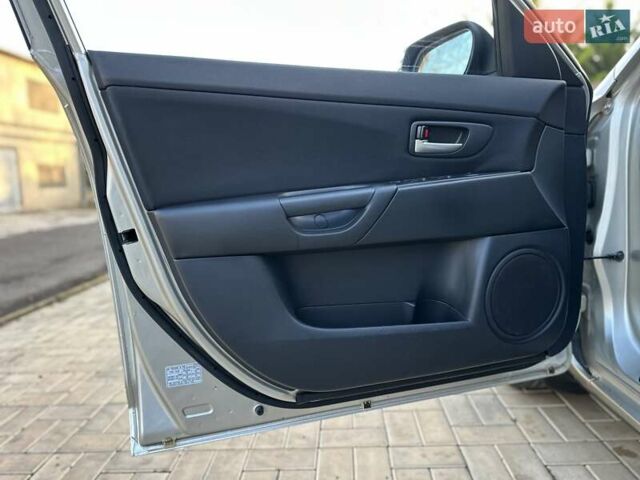 Сірий Мазда 3, об'ємом двигуна 1.6 л та пробігом 132 тис. км за 5500 $, фото 45 на Automoto.ua