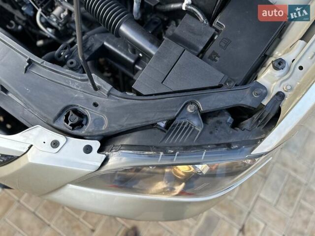 Сірий Мазда 3, об'ємом двигуна 1.6 л та пробігом 132 тис. км за 5500 $, фото 61 на Automoto.ua