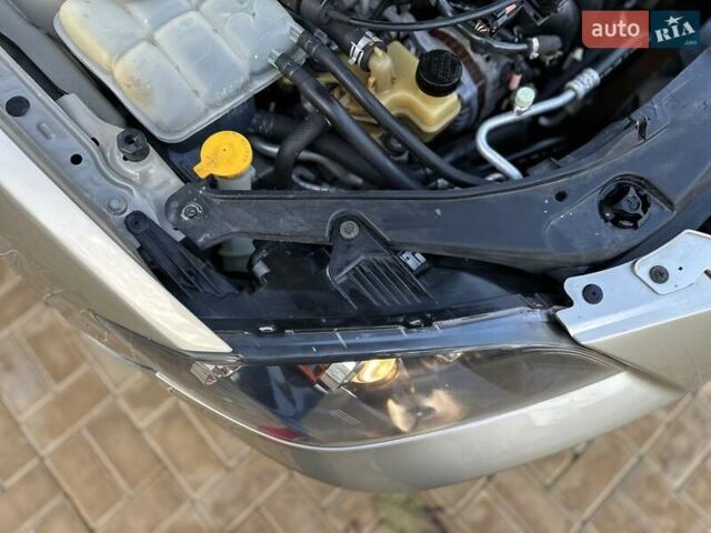 Сірий Мазда 3, об'ємом двигуна 1.6 л та пробігом 132 тис. км за 5500 $, фото 62 на Automoto.ua