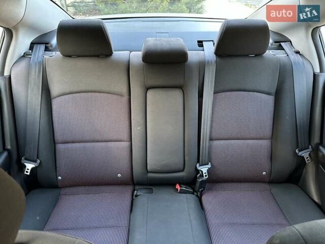 Сірий Мазда 3, об'ємом двигуна 1.6 л та пробігом 132 тис. км за 5500 $, фото 38 на Automoto.ua