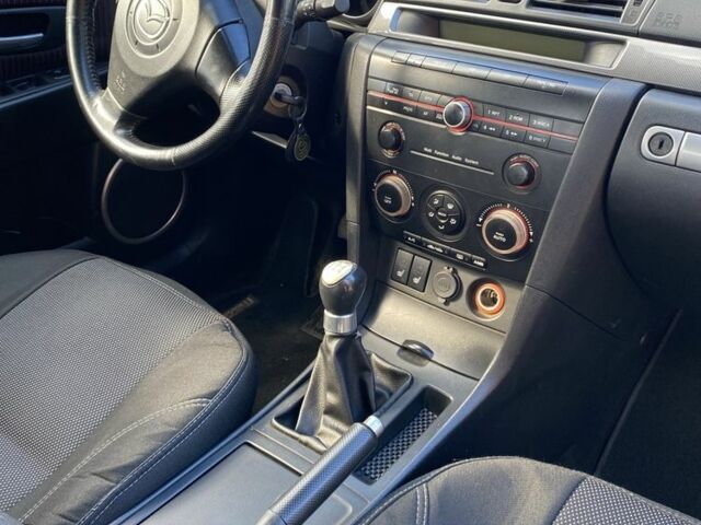 Сірий Мазда 3, об'ємом двигуна 2 л та пробігом 190 тис. км за 4000 $, фото 4 на Automoto.ua