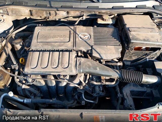Сірий Мазда 3, об'ємом двигуна 1.6 л та пробігом 226 тис. км за 4700 $, фото 11 на Automoto.ua