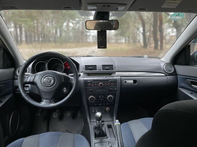 Сірий Мазда 3, об'ємом двигуна 2 л та пробігом 200 тис. км за 2500 $, фото 7 на Automoto.ua