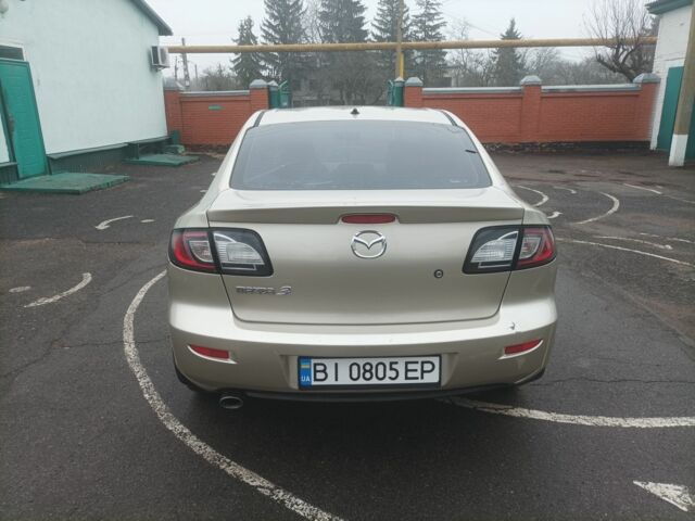 Серый Мазда 3, объемом двигателя 0 л и пробегом 300 тыс. км за 4800 $, фото 2 на Automoto.ua