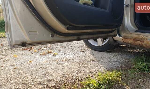 Мазда 3 2004 в Калуше на Automoto.ua Серый Мазда 3, объемом двигателя 1.6 л и пробегом 244 тыс. км за 2900 $, фото 15 на Automoto.ua