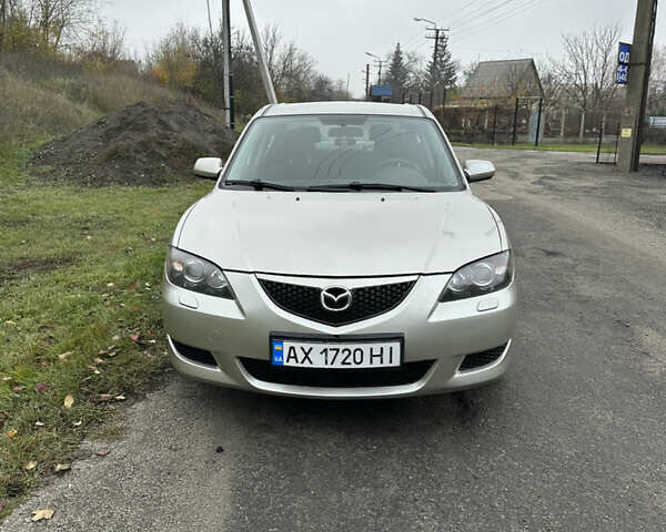 Серый Мазда 3, объемом двигателя 1.6 л и пробегом 170 тыс. км за 4600 $, фото 1 на Automoto.ua