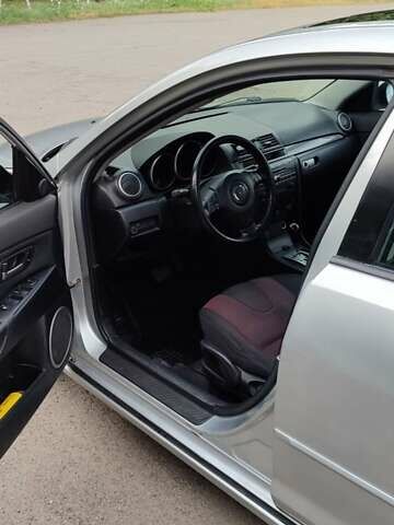 Сірий Мазда 3, об'ємом двигуна 2.3 л та пробігом 208 тис. км за 4500 $, фото 3 на Automoto.ua