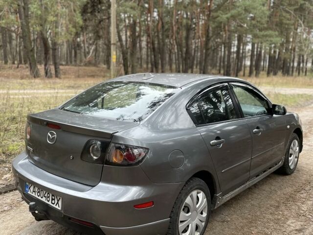 Сірий Мазда 3, об'ємом двигуна 2 л та пробігом 200 тис. км за 2500 $, фото 3 на Automoto.ua