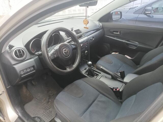 Серый Мазда 3, объемом двигателя 0 л и пробегом 300 тыс. км за 4800 $, фото 6 на Automoto.ua