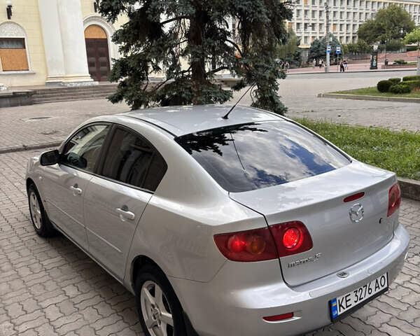 Серый Мазда 3, объемом двигателя 1.6 л и пробегом 290 тыс. км за 4350 $, фото 6 на Automoto.ua