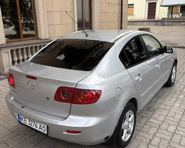 Серый Мазда 3, объемом двигателя 1.6 л и пробегом 290 тыс. км за 4350 $, фото 5 на Automoto.ua