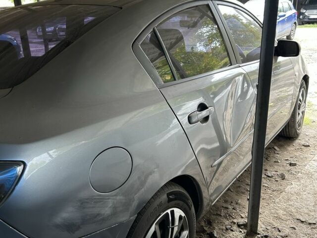 Сірий Мазда 3, об'ємом двигуна 1.6 л та пробігом 320 тис. км за 2850 $, фото 3 на Automoto.ua