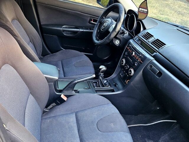 Сірий Мазда 3, об'ємом двигуна 1.6 л та пробігом 190 тис. км за 3950 $, фото 10 на Automoto.ua