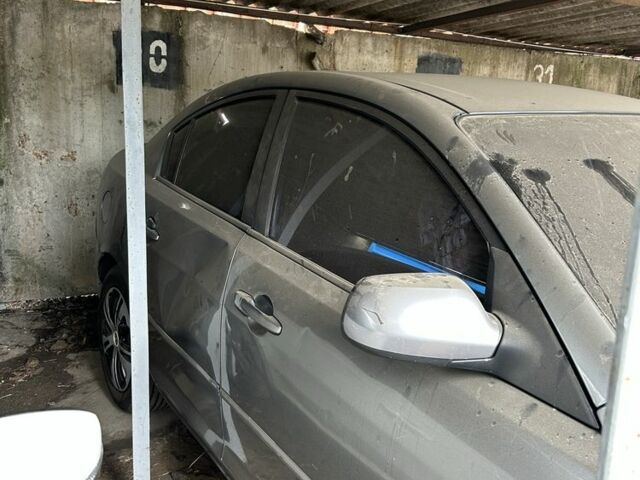 Сірий Мазда 3, об'ємом двигуна 1.6 л та пробігом 320 тис. км за 2850 $, фото 2 на Automoto.ua