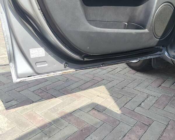 Серый Мазда 3, объемом двигателя 1.6 л и пробегом 288 тыс. км за 3300 $, фото 14 на Automoto.ua