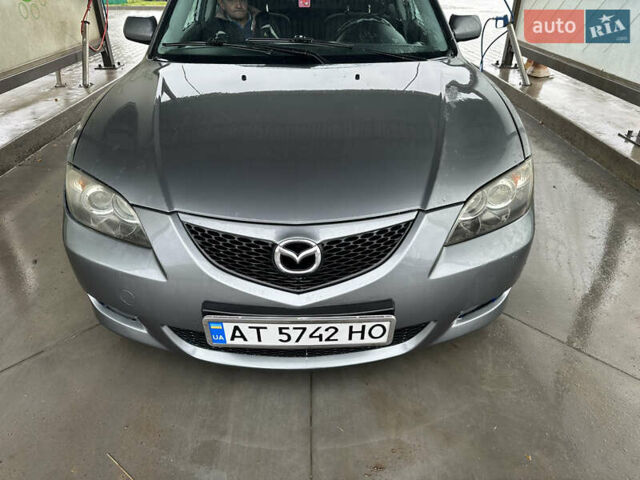 Серый Мазда 3, объемом двигателя 1.6 л и пробегом 189 тыс. км за 3500 $, фото 1 на Automoto.ua
