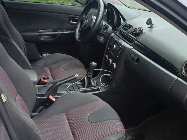 Сірий Мазда 3, об'ємом двигуна 1.6 л та пробігом 360 тис. км за 2600 $, фото 4 на Automoto.ua