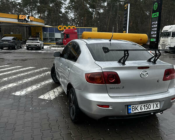 Серый Мазда 3, объемом двигателя 1.56 л и пробегом 388 тыс. км за 3500 $, фото 2 на Automoto.ua