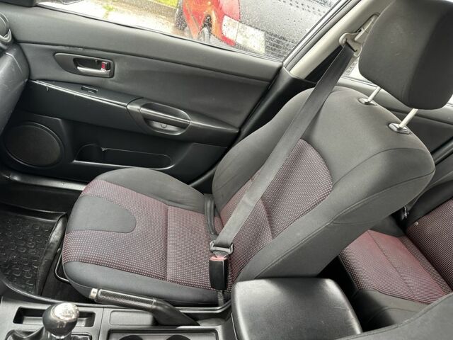 Серый Мазда 3, объемом двигателя 1.6 л и пробегом 189 тыс. км за 3350 $, фото 9 на Automoto.ua