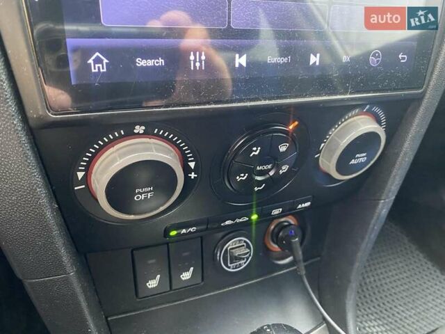 Серый Мазда 3, объемом двигателя 1.6 л и пробегом 282 тыс. км за 4600 $, фото 3 на Automoto.ua