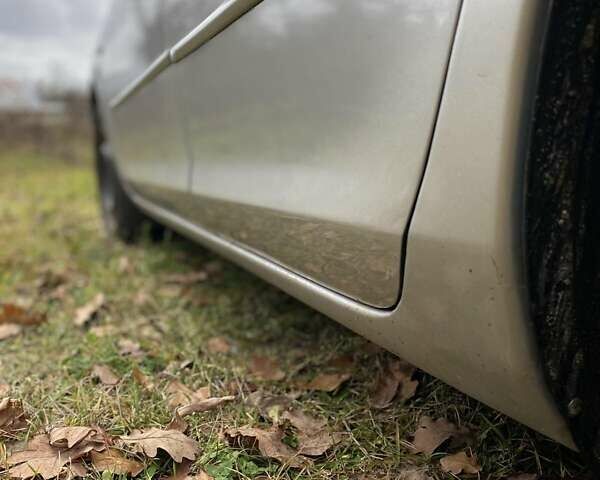 Серый Мазда 3, объемом двигателя 1.6 л и пробегом 320 тыс. км за 4000 $, фото 5 на Automoto.ua