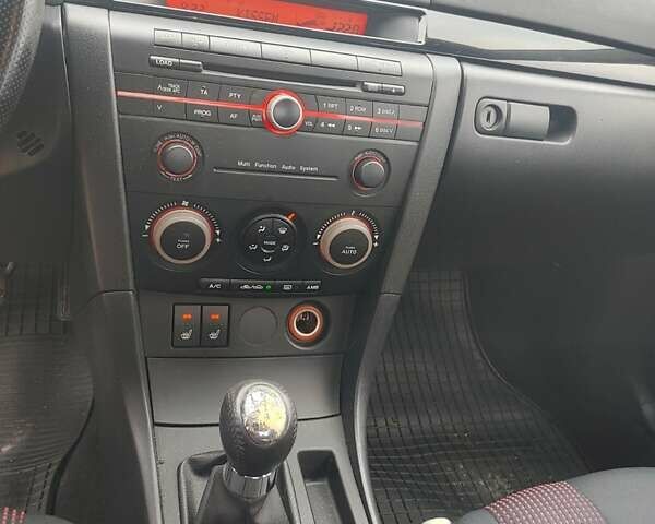 Сірий Мазда 3, об'ємом двигуна 1.6 л та пробігом 174 тис. км за 2999 $, фото 21 на Automoto.ua