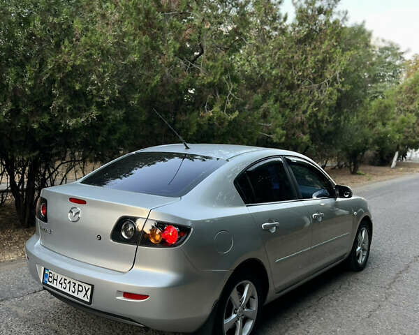 Сірий Мазда 3, об'ємом двигуна 1.6 л та пробігом 302 тис. км за 5100 $, фото 70 на Automoto.ua