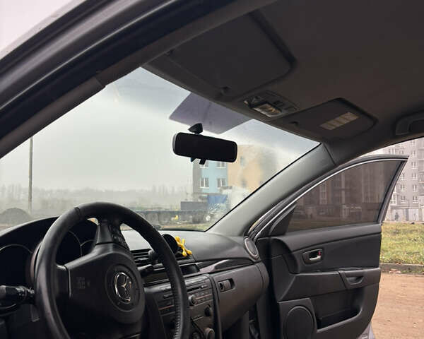 Серый Мазда 3, объемом двигателя 1.6 л и пробегом 297 тыс. км за 4300 $, фото 6 на Automoto.ua