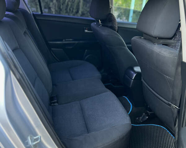 Сірий Мазда 3, об'ємом двигуна 1.6 л та пробігом 302 тис. км за 5100 $, фото 51 на Automoto.ua