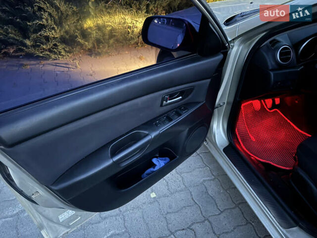 Серый Мазда 3, объемом двигателя 1.6 л и пробегом 238 тыс. км за 3600 $, фото 22 на Automoto.ua