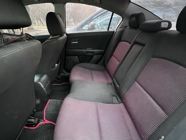 Серый Мазда 3, объемом двигателя 2 л и пробегом 268 тыс. км за 3650 $, фото 9 на Automoto.ua