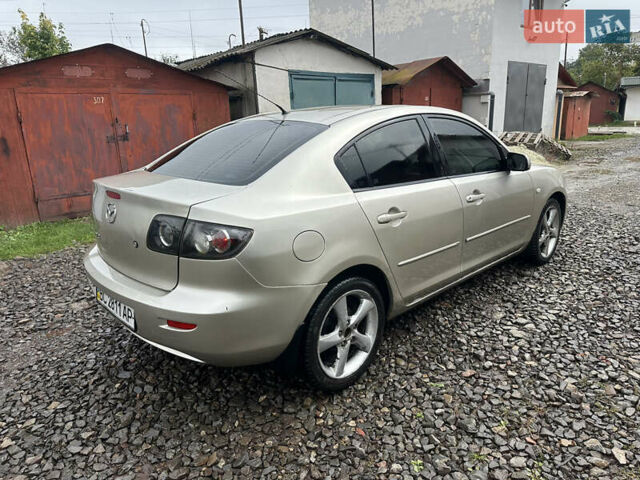 Сірий Мазда 3, об'ємом двигуна 1.6 л та пробігом 301 тис. км за 2750 $, фото 8 на Automoto.ua