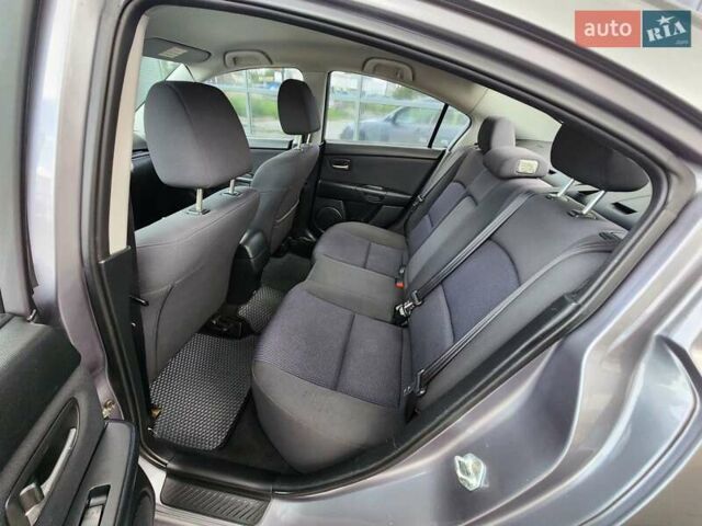 Серый Мазда 3, объемом двигателя 1.6 л и пробегом 175 тыс. км за 4450 $, фото 36 на Automoto.ua