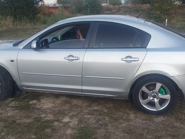 Сірий Мазда 3, об'ємом двигуна 1.6 л та пробігом 444 тис. км за 3700 $, фото 1 на Automoto.ua