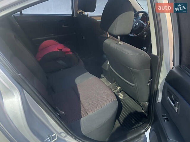 Сірий Мазда 3, об'ємом двигуна 1.6 л та пробігом 277 тис. км за 3700 $, фото 4 на Automoto.ua
