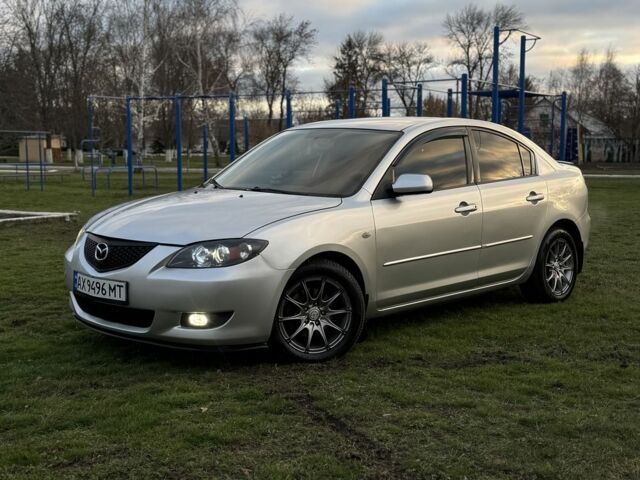 Серый Мазда 3, объемом двигателя 1.6 л и пробегом 300 тыс. км за 5400 $, фото 2 на Automoto.ua