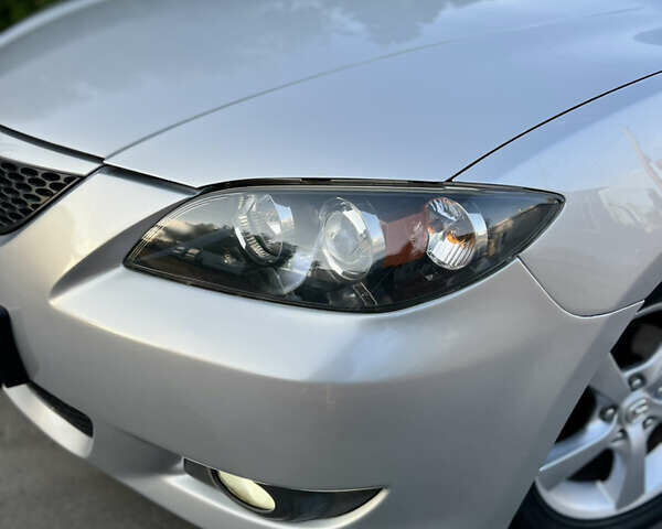 Сірий Мазда 3, об'ємом двигуна 1.6 л та пробігом 302 тис. км за 5100 $, фото 5 на Automoto.ua