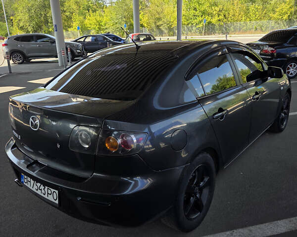 Серый Мазда 3, объемом двигателя 1.6 л и пробегом 177 тыс. км за 5200 $, фото 2 на Automoto.ua