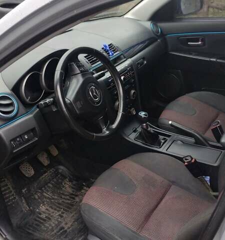 Сірий Мазда 3, об'ємом двигуна 1.6 л та пробігом 287 тис. км за 5500 $, фото 1 на Automoto.ua