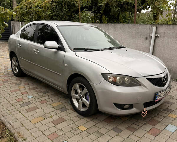 Сірий Мазда 3, об'ємом двигуна 1.6 л та пробігом 386 тис. км за 3500 $, фото 1 на Automoto.ua