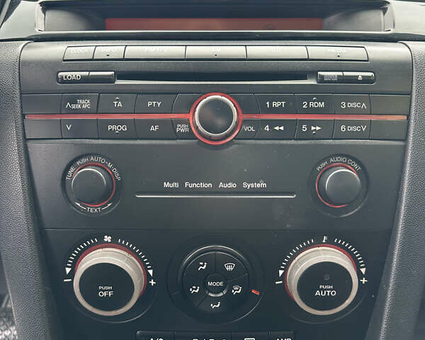 Серый Мазда 3, объемом двигателя 1.6 л и пробегом 245 тыс. км за 4700 $, фото 14 на Automoto.ua