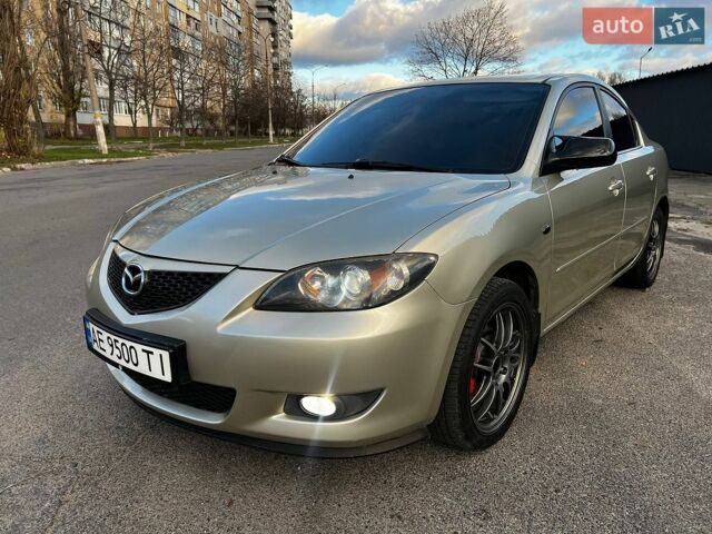 Сірий Мазда 3, об'ємом двигуна 1.6 л та пробігом 316 тис. км за 4200 $, фото 2 на Automoto.ua